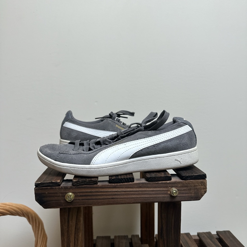 Puma Women’s Suede Gray and White Sneakers